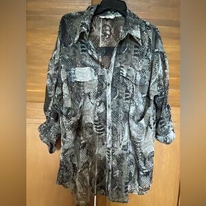 BB Dakota Women's Snake Print Blouse - Black and Gray